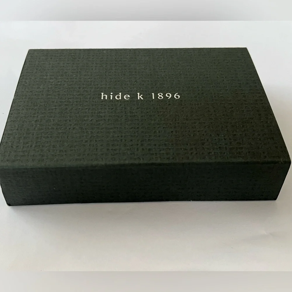 Hide K 1896 RFID Leather Bifold Wallet Red Carbon Fiber New
